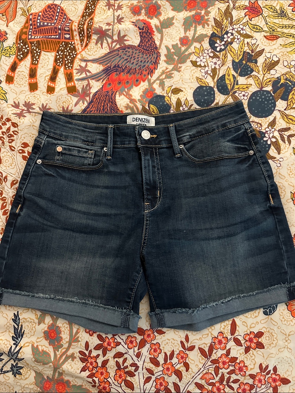 Denizen from Levi's Dark Blue Rolled-Hem Denim Shorts